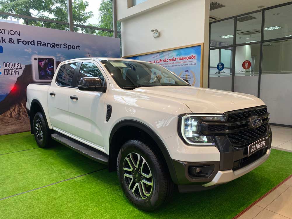 phan than xe ford ranger sport